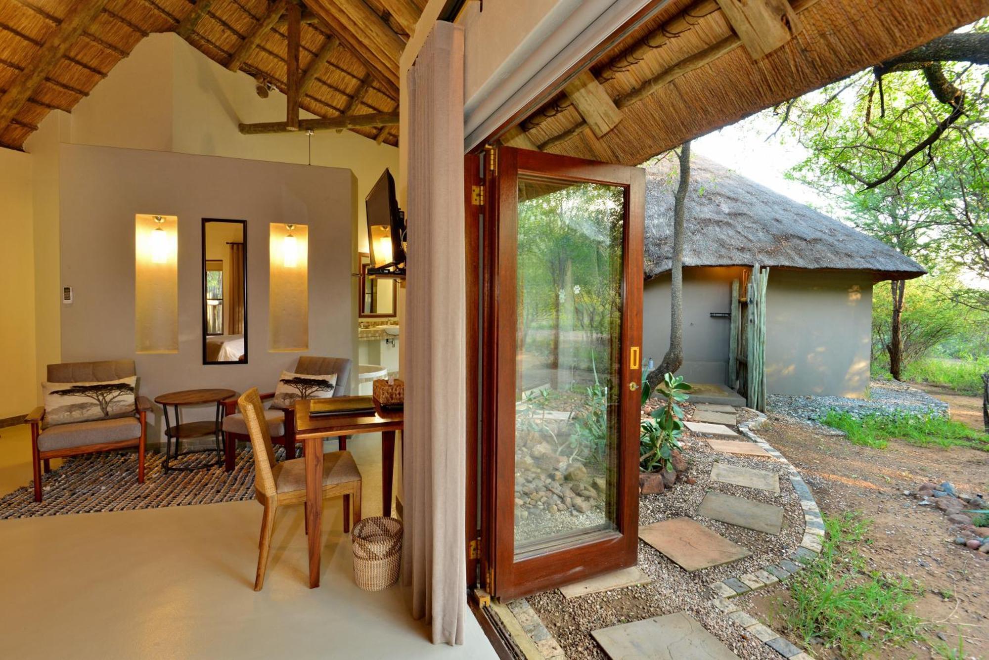 Tambuti Lodge Pilanesberg Buitenkant foto